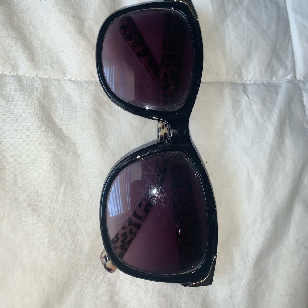 Women’s sunglasses